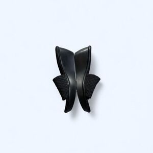 Black woven Y2K platform sandals size 8 by Nine West